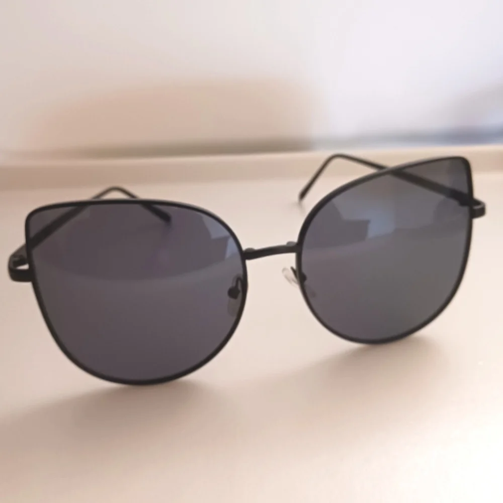 Stylish Black Sunglasses